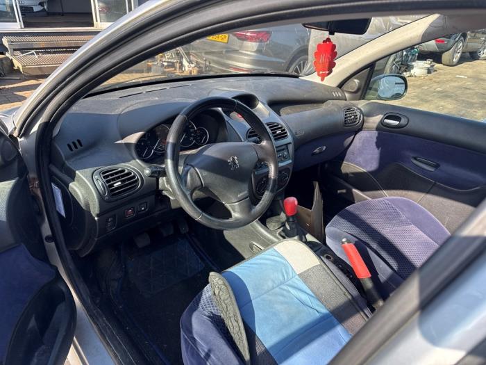 Peugeot 206 1.4 16V Sloopvoertuig (2005, Grijs)