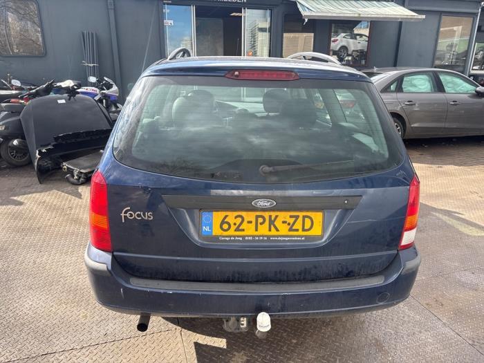 Ford Focus 1 Wagon 1.6 16V Sloopvoertuig (2004, Blauw)
