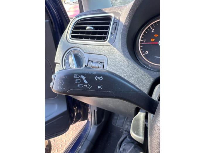 Volkswagen Polo V 1.2 TDI 12V BlueMotion Sloopvoertuig (2011, Blauw)