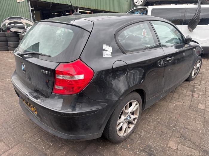 BMW 1 serie 118i 16V Sloopvoertuig (2009, Zwart)
