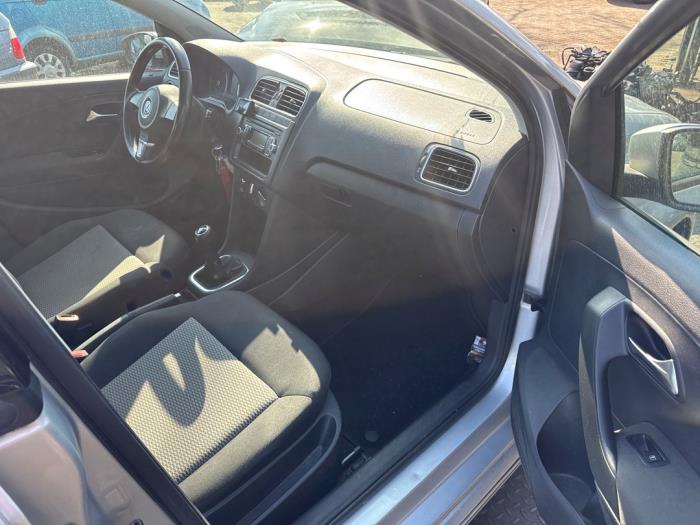 Volkswagen Polo V 1.2 TDI 12V BlueMotion Sloopvoertuig (2010, Grijs)