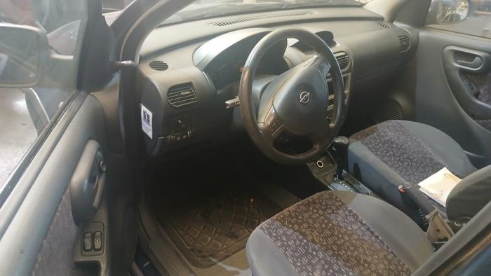 Opel Corsa C 1.4 16V Sloopvoertuig (2002, Blauw)