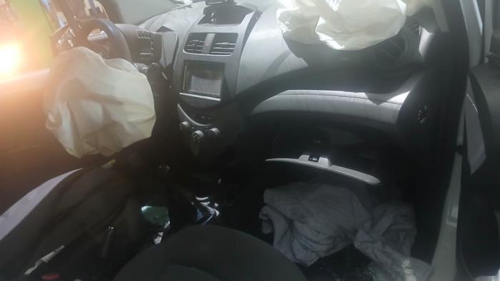 Chevrolet Spark 1.0 16V Bifuel Sloopvoertuig (2012, Wit)