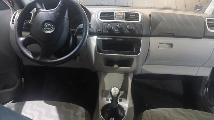 Skoda Fabia II 1.2i 12V Sloopvoertuig (2008, Grijs)