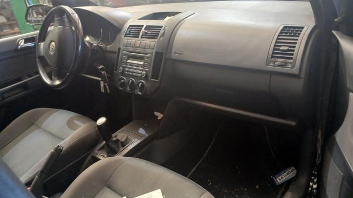 Volkswagen Polo IV 1.4 16V Sloopvoertuig (2009, Zwart)