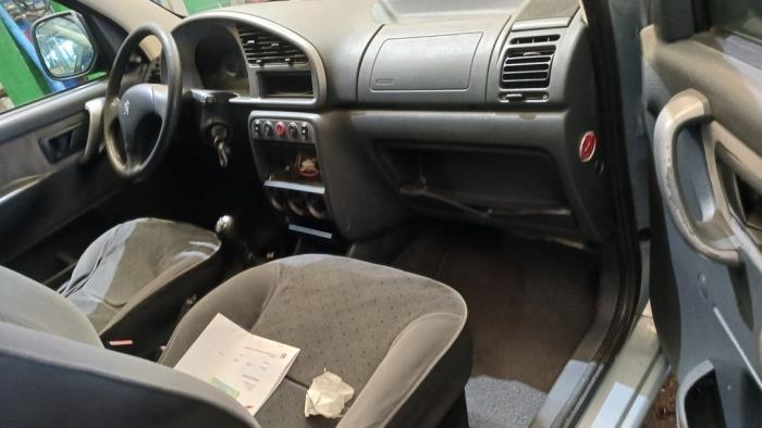 Peugeot Partner Combispace 1.6 16V Sloopvoertuig (2002, Grijs)