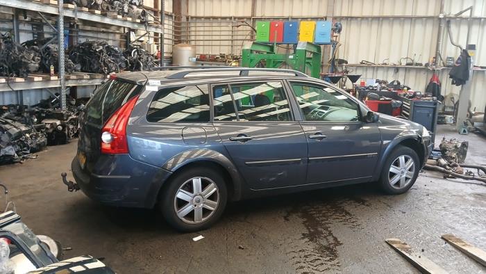 Renault Megane II Grandtour 2.0 16V Sloopvoertuig (2006, Grijs)