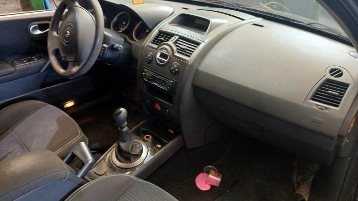 Renault Megane II Grandtour 2.0 16V Sloopvoertuig (2006, Grijs)