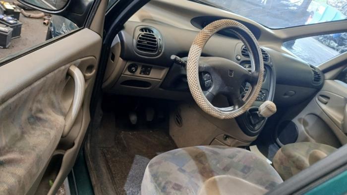 Citroen Xsara Picasso 1.6 Sloopvoertuig (2000, Groen)