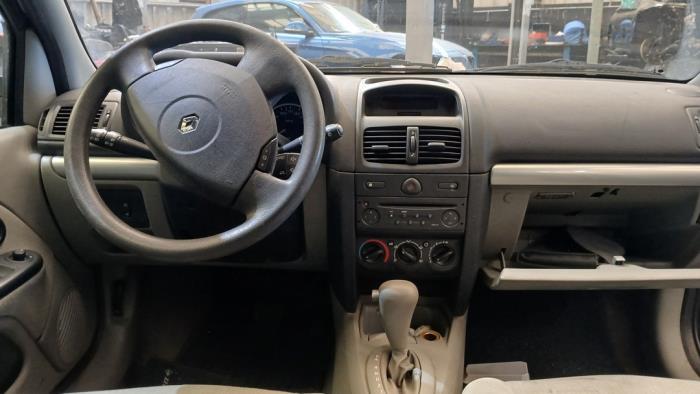 Renault Clio II 1.4 16V Sloopvoertuig (2003, Zwart)