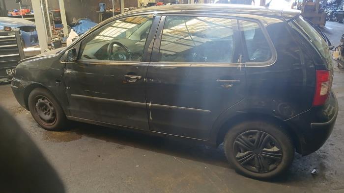 Volkswagen Polo IV 1.4 16V Sloopvoertuig (2002, Zwart)