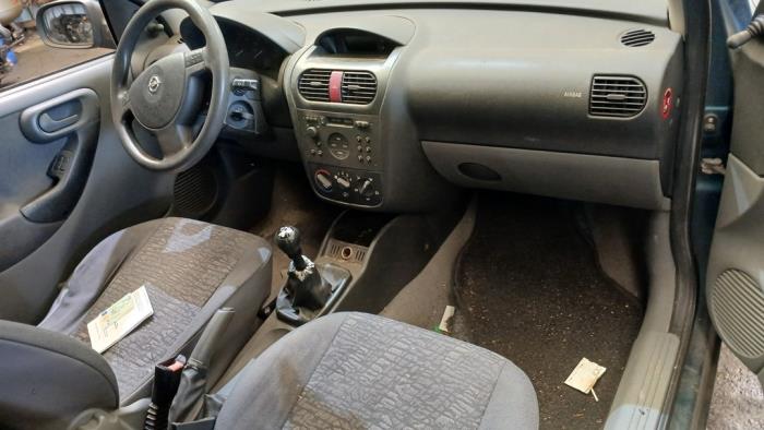 Opel Corsa C 1.2 16V Sloopvoertuig (2001, Groen)