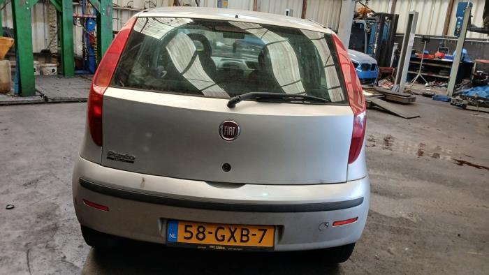 Fiat Punto II 1.2 60 S Sloopvoertuig (2008, Grijs)