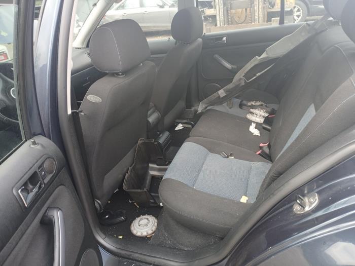 Volkswagen Bora 1.6 16V Sloopvoertuig (2004, Blauw)