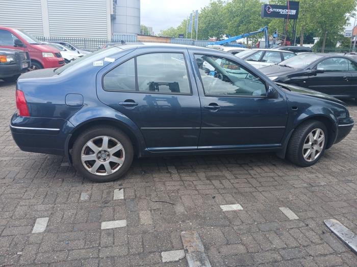 Volkswagen Bora 1.6 16V Sloopvoertuig (2004, Blauw)