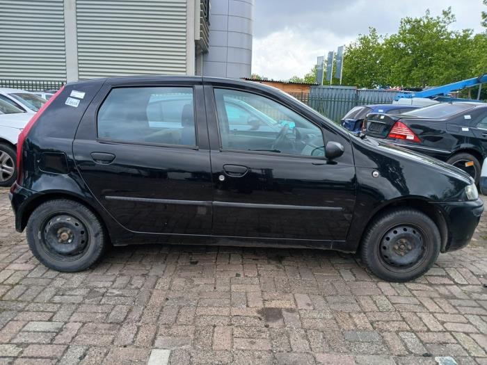 Fiat Punto II 1.2 60 S Sloopvoertuig (2002, Zwart)