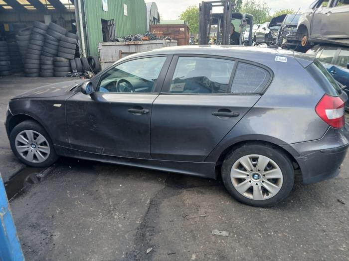 BMW 1 serie 116i 1.6 16V Sloopvoertuig (2005, Grijs)