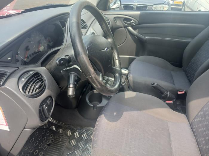 Ford Focus 1 1.6 16V Sloopvoertuig (2000, Grijs)