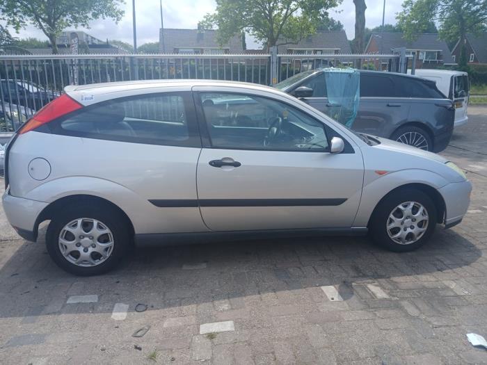 Ford Focus 1 1.6 16V Sloopvoertuig (2000, Grijs)