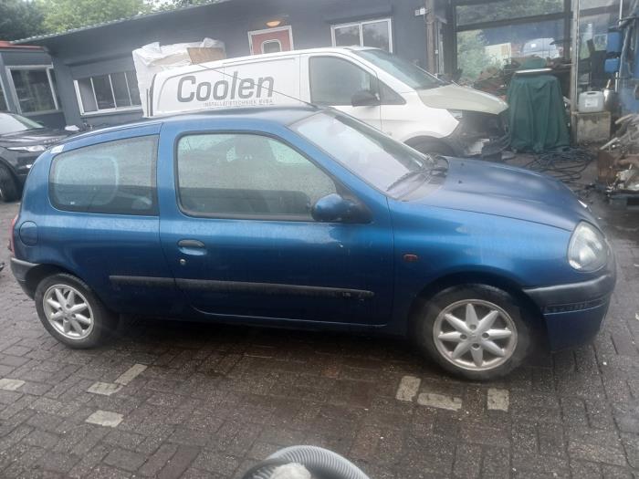 Renault Clio II 1.6 RN, RT Sloopvoertuig (1999, Blauw)