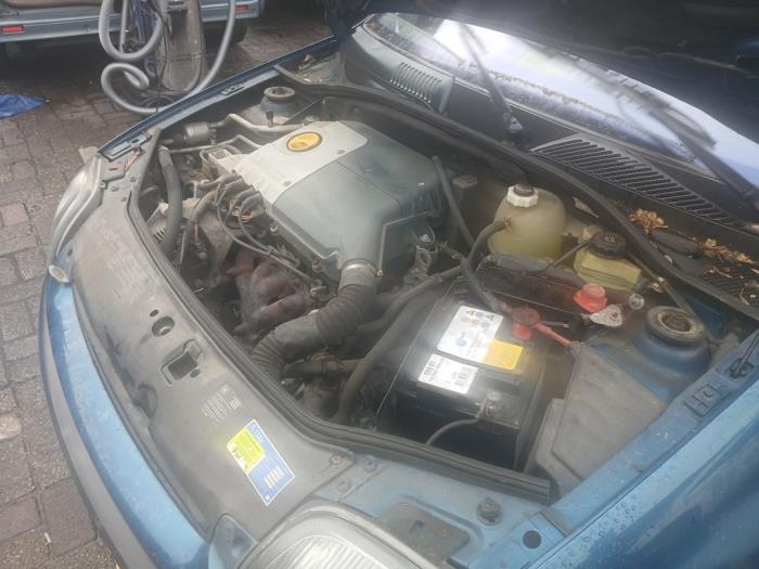 Renault Clio II 1.6 RN, RT Sloopvoertuig (1999, Blauw)