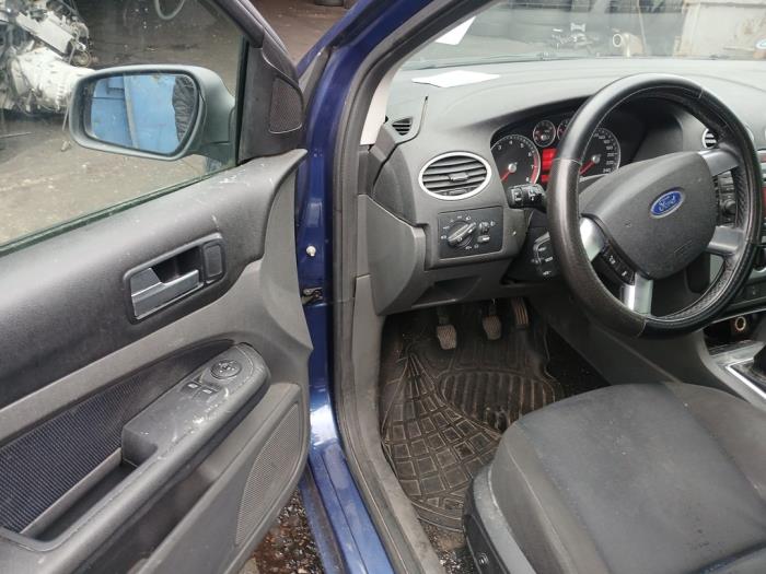 Ford Focus 2 Wagon 1.6 16V Sloopvoertuig (2007, Blauw)
