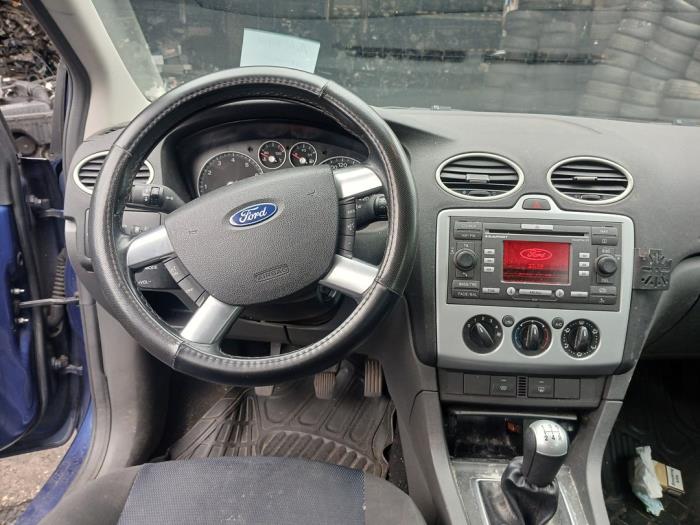 Ford Focus 2 Wagon 1.6 16V Sloopvoertuig (2007, Blauw)