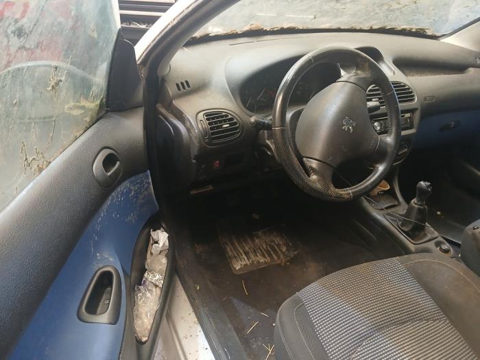 Peugeot 206 CC 1.6 16V Sloopvoertuig (2002, Grijs)