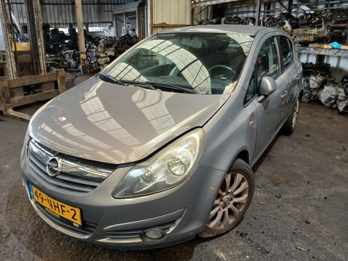 Opel Corsa D 1.2 16V Sloopvoertuig (2010, Bruin)