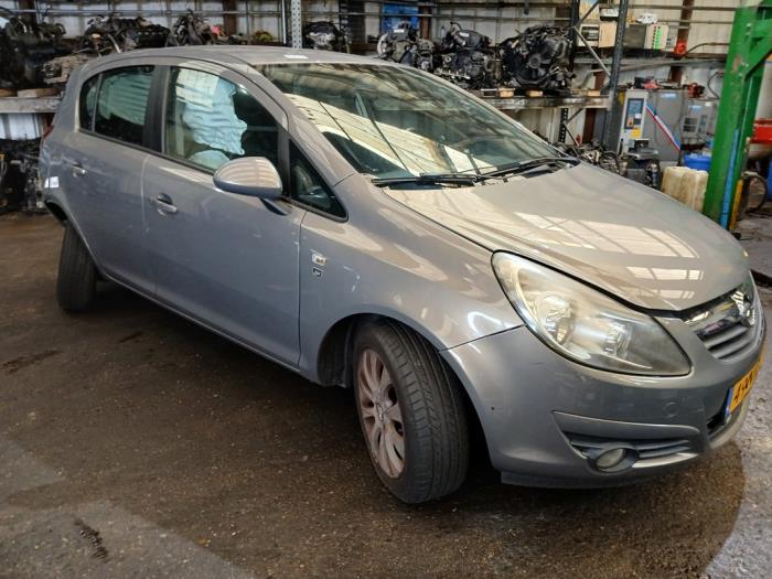 Opel Corsa D 1.2 16V Sloopvoertuig (2010, Bruin)