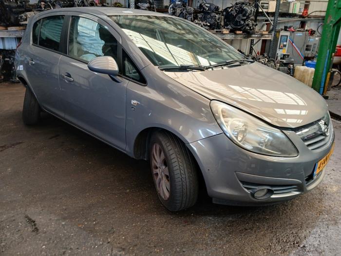 Opel Corsa D 1.2 16V Sloopvoertuig (2010, Bruin)