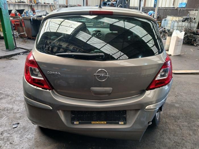 Opel Corsa D 1.2 16V Sloopvoertuig (2010, Bruin)