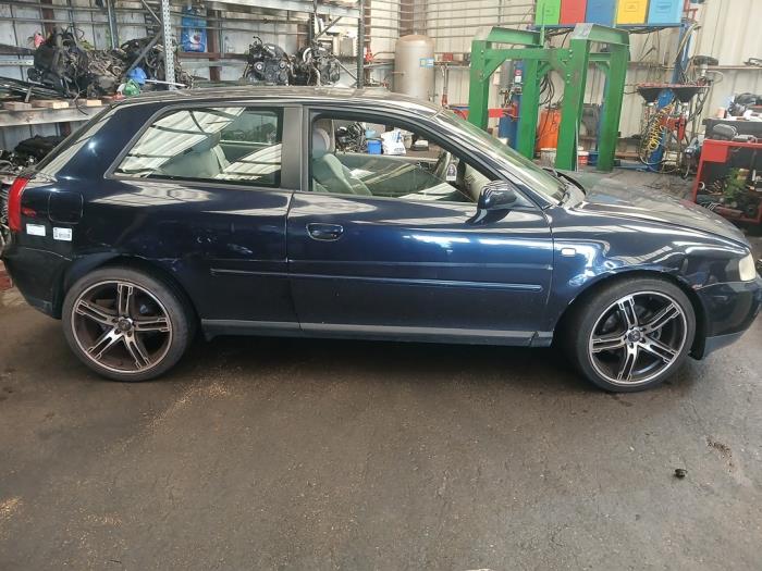 Audi A3 1.8 20V Sloopvoertuig (2001, Blauw)