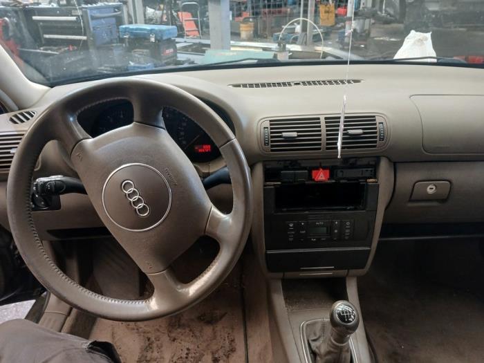 Audi A3 1.8 20V Sloopvoertuig (2001, Blauw)
