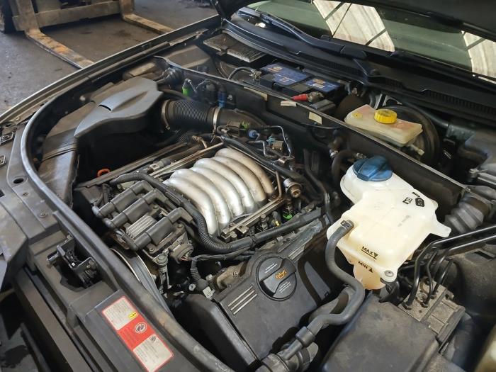 Audi A6 2.4 V6 30V Sloopvoertuig (2004, Grijs)