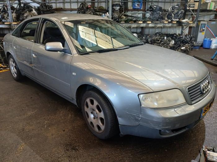 Audi A6 2.4 V6 30V Sloopvoertuig (2004, Grijs)