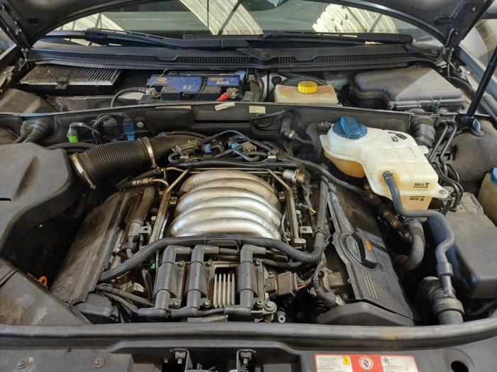 Audi A6 2.4 V6 30V Sloopvoertuig (2004, Grijs)