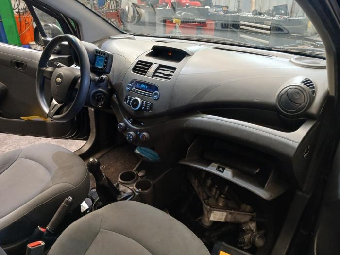 Chevrolet Spark 1.0 16V Bifuel Sloopvoertuig (2012, Zwart)