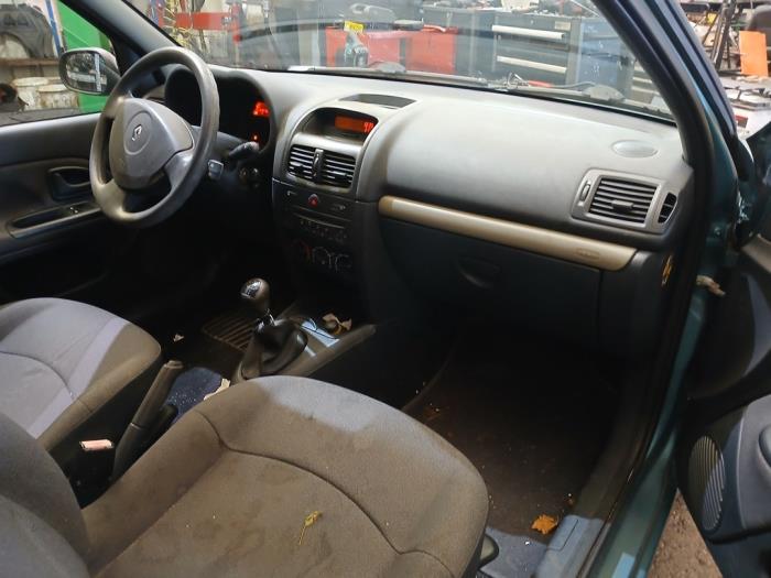 Renault Clio II 1.2 16V Sloopvoertuig (2004, Blauw)