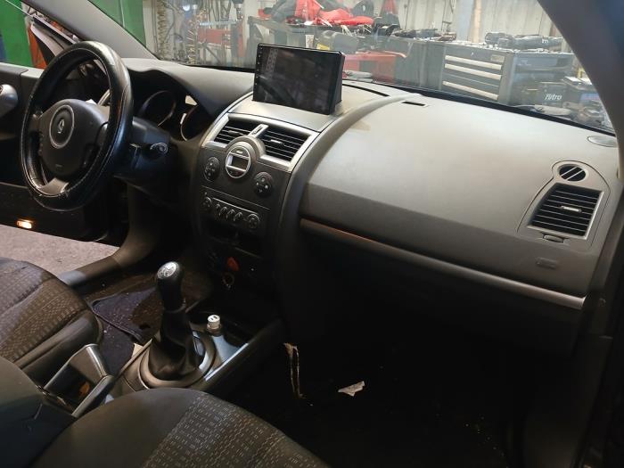 Renault Megane II CC 1.6 16V Sloopvoertuig (2006, Zwart)