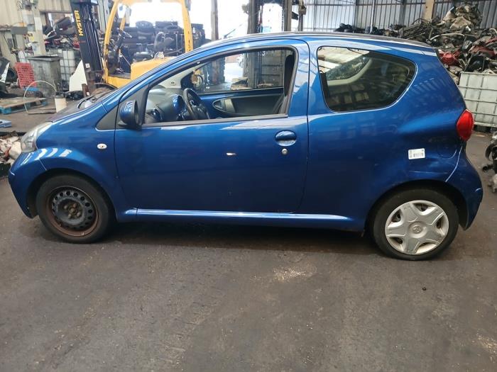 Toyota Aygo 1.0 12V VVT-i Sloopvoertuig (2008, Blauw)