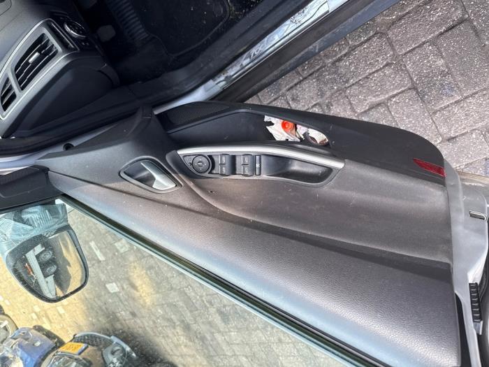 Ford Focus 3 1.0 Ti-VCT EcoBoost 12V 100 Sloopvoertuig (2014, Grijs)