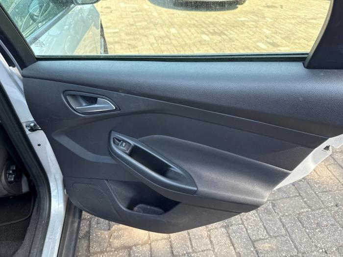 Ford Focus 3 1.0 Ti-VCT EcoBoost 12V 100 Sloopvoertuig (2014, Grijs)