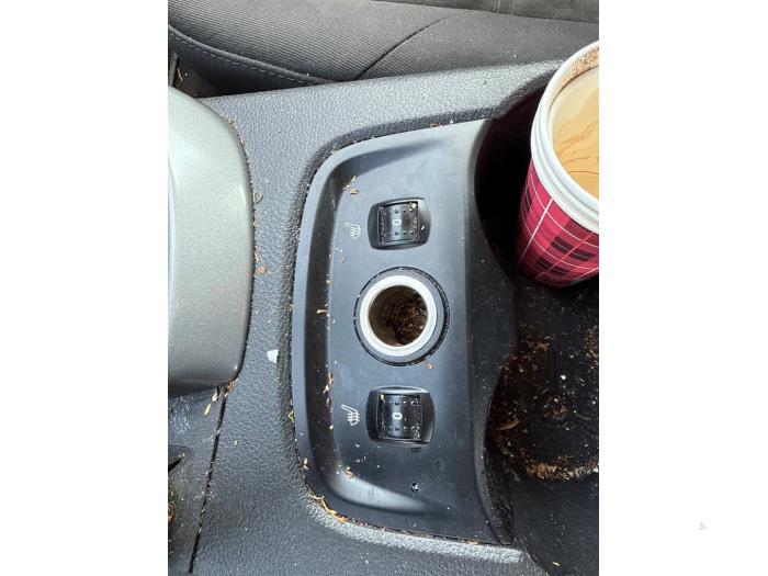 Ford Focus 3 1.0 Ti-VCT EcoBoost 12V 100 Sloopvoertuig (2014, Grijs)