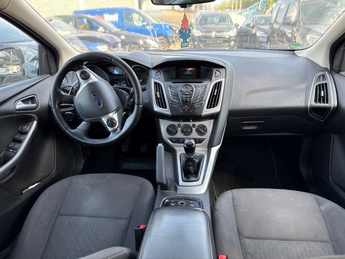 Ford Focus 3 1.0 Ti-VCT EcoBoost 12V 100 Sloopvoertuig (2014, Grijs)