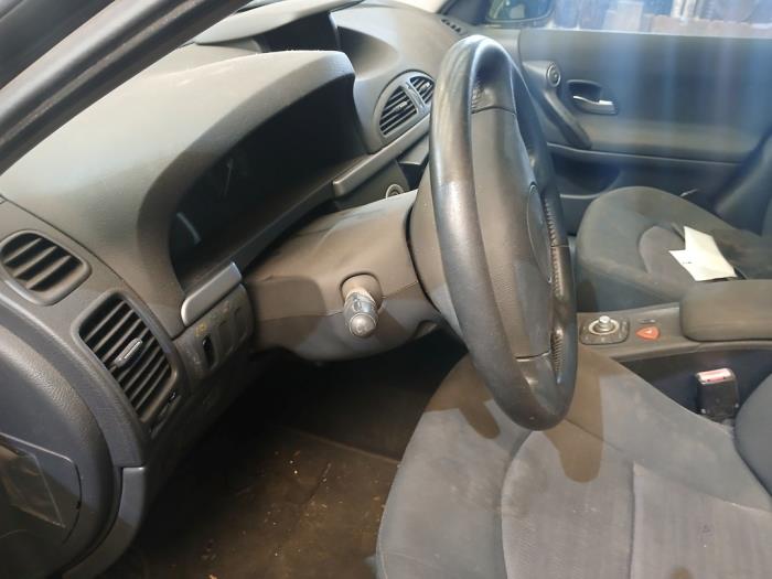 Renault Laguna II Grandtour 1.6 16V Sloopvoertuig (2007, Zwart)