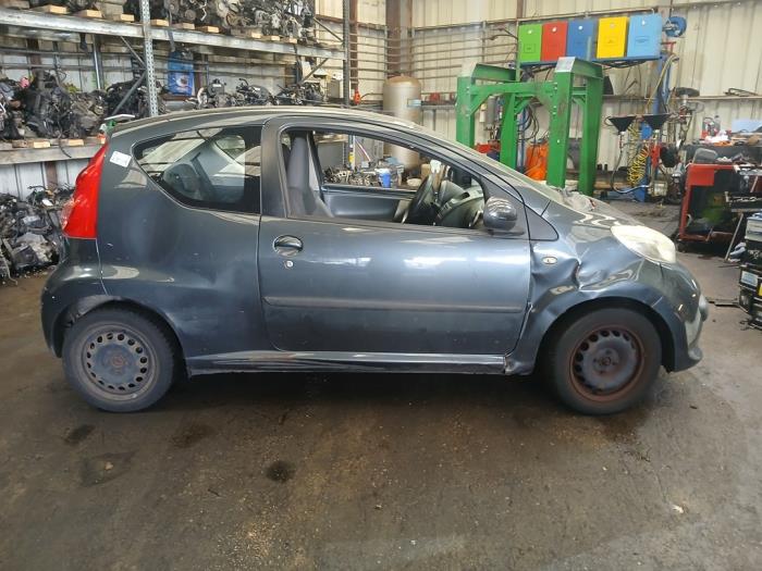 Peugeot 107 1.0 12V Sloopvoertuig (2007, Grijs)