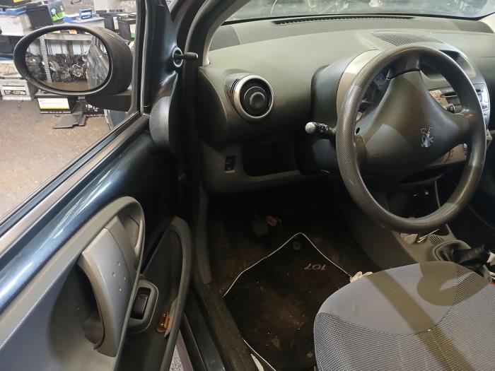 Peugeot 107 1.0 12V Sloopvoertuig (2007, Grijs)