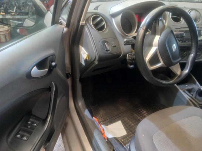 Seat Ibiza ST 1.2 TDI Ecomotive Sloopvoertuig (2010, Beige)