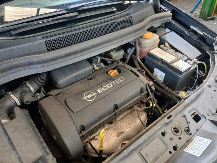 Opel Zafira 1.6 16V Sloopvoertuig (2005, Zwart)